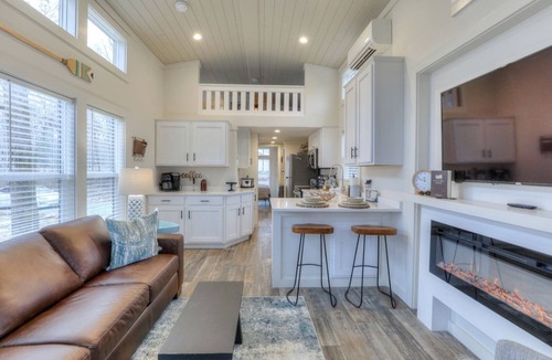 Tracy City Cottage | Secluded Cottage with Fire Pit in Tracy City, Tennessee