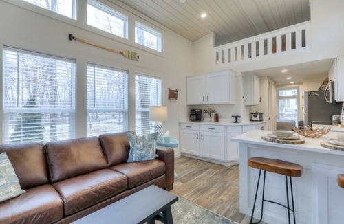 Tracy City Cottage | Secluded Cottage with Fire Pit in Tracy City, Tennessee