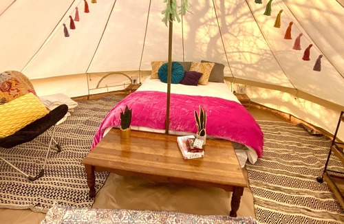 Lee's Summit Cabin | Secluded glamping yet close to city amenities