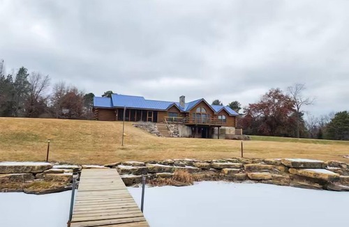 Brodhead Cabin | Secluded Log Cabin w/Private Lake & Hiking Trails