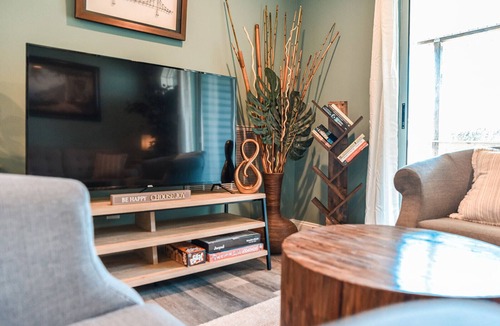 Rosedale House | "Secluded Ranch Oasis: Elegance Meets Comfort!" Prvt Parking, WiFi,