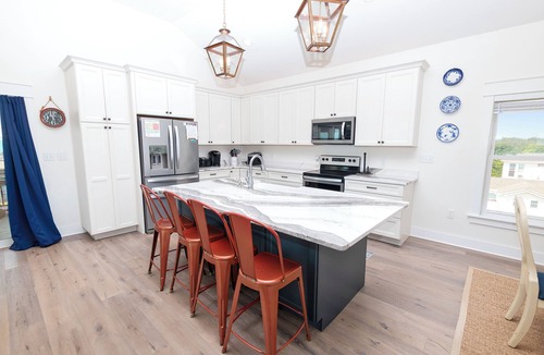 Carova Beach House | Semi-Oceanfront, Wild Horses, Hot Tub, Ocean Views! 4x2000, Sandfiddler Inn