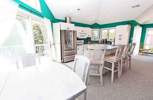 Monteray Shores House | Semi-Soundfront, Private Pool, Hot Tub, Gas grill, MS9, Mango Manor