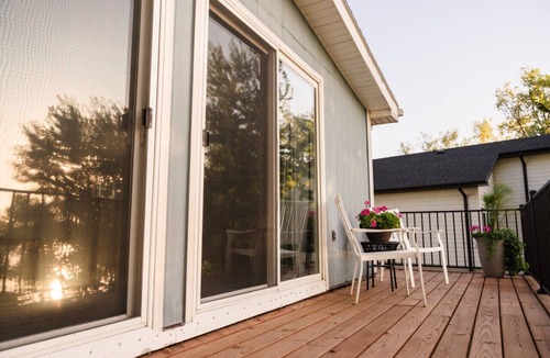 Aberdeen Apartment | Serene 3-Bedroom Getaway with Stunning Lake Views