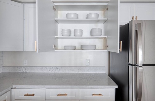 North Bethesda Apartment | Serene North Bethesda 1BR w/W/D, Pool & Gym, nr Metro, by Blueground