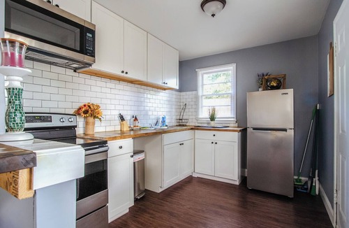 Memphis Apartment | Serene Sanctuary with ShellCrestCorp Apt 104