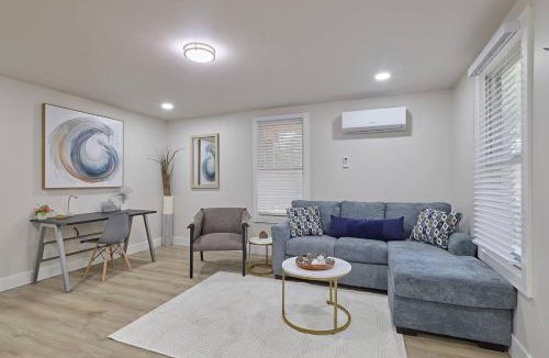 Dunlap House | Serene Stay - 1BR Retreat with King Bed in Dunlap