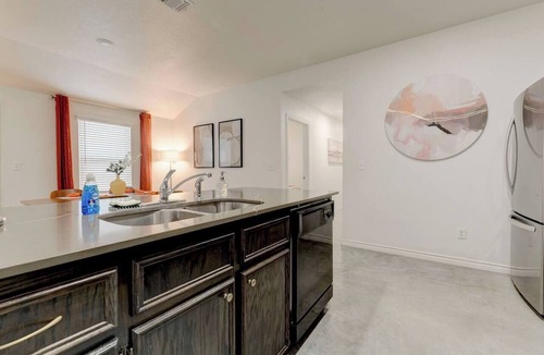 Heidenheimer Apartment | Serene Worker Retreat in Temple