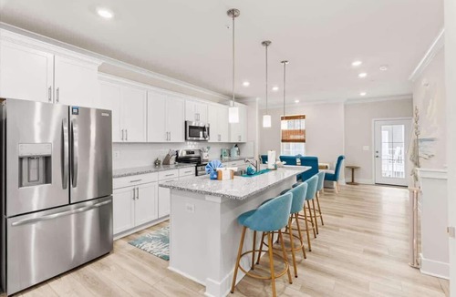 Caine Woods House | Serenity by the Sea | Townhome + Kid Friendly Loft