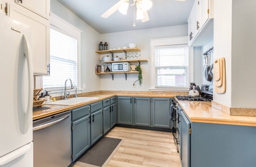 Sioux Falls House | Serenity Sauna Retreat - Blocks from Downtown