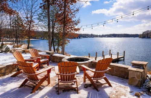 Tracy City Ski Chalet | Settle Down on the Lake – Your Waterfront Escape in Tracy City