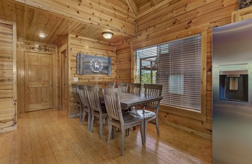 Sevierville Villa | Sevierville 129 - Four Bedroom Villa, Sleeps 16