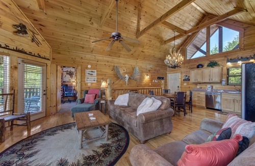 Sevierville Villa | Sevierville 133 - Four Bedroom Villa, Sleeps 12