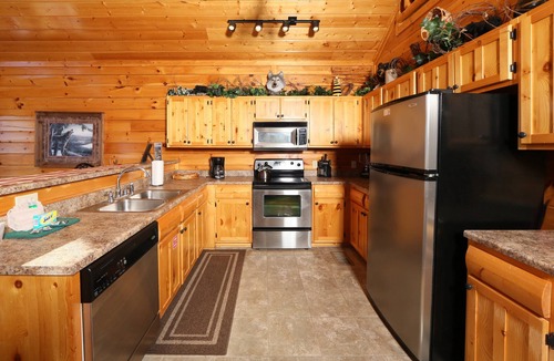 Sevierville Villa | Sevierville 30 - One Bedroom Villa, Sleeps 6