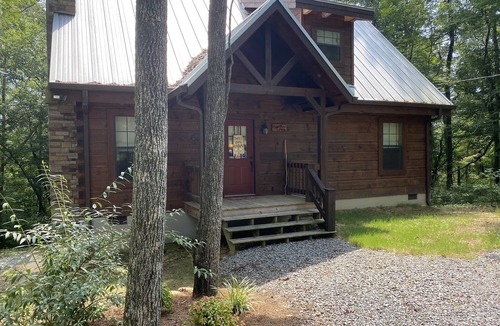 Fort Payne Cabin | Shelia's Chalet at Little River Canyon