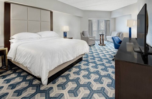 Eatontown Hotel | Sheraton Eatontown Hotel