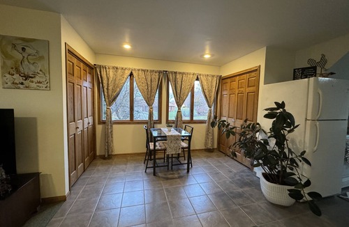 Plato Center Apartment | Shiloh Place - Stylish Studio Two Minutes Off I90