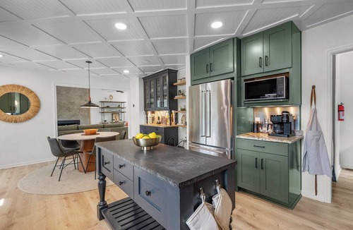 Waleska Cabin | Silverlake Pointe - Lake Arrowhead - Waleska,GA
