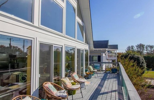 West Cape May House | Situated between the hustle and bustle of downtown Cape May and the gorgeous sunsets of Sunset Beach.
