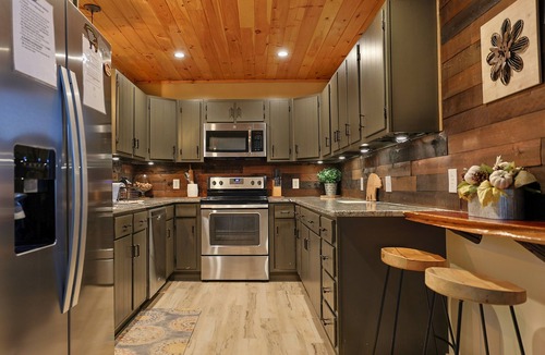Sugar Mountain House | Ski Chalet: 0.5 mi to slopes. Great view-Fireplace