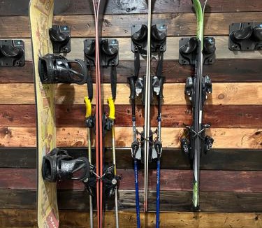 Edray House | Ski in and out, pet and kid friendly, slope side townhouse