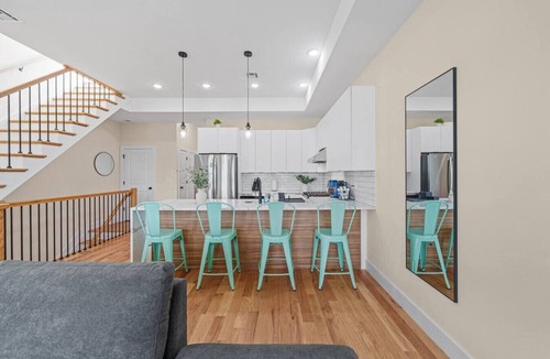 Communipaw Condo | Sky High Retreat near NYC W/Rooftop!