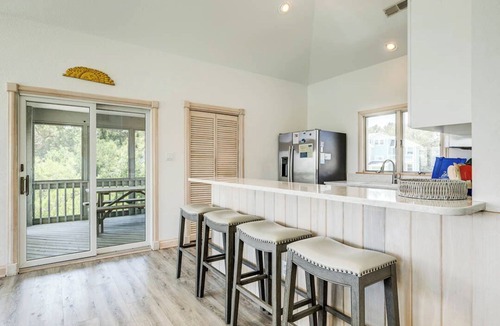 Monteray Shores House | Slam Dunk | Sound Side | Hot Tub, Community Pool | Corolla
