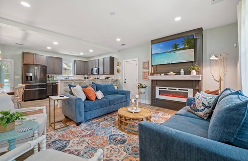 Johns Island House | Sleeps 10 - Private Pool - Close to Folly & Kiawah