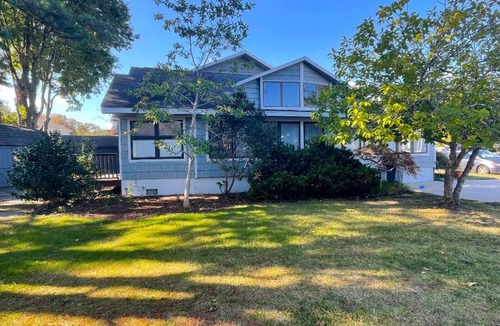 Country Club Estates House | Sleeps 13. Quiet In-Town Rehoboth Beach House. Walk to Beach & Downtown