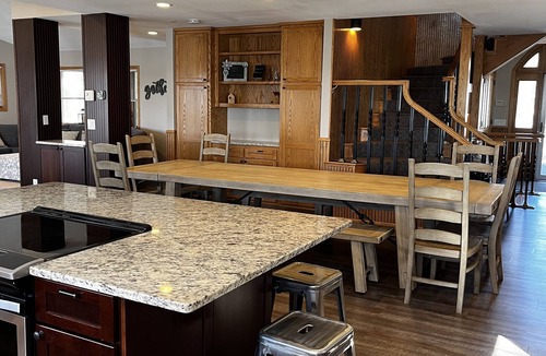 Amery House | Sleepy Deer Chalet! Spacious, Well-Appointed home on Beautiful Lake Wapogasset!