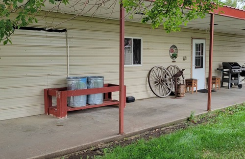 Kimball Cabin | Soak in the quiet countryside while staying just 30 min from the Missouri River.