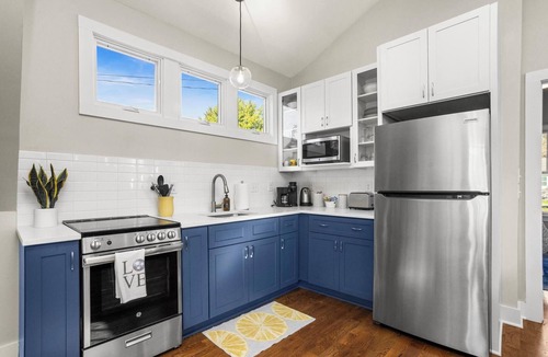 Historic Edgefield Apartment | Soak up the Calm in this East Nashville Guest House w/Private Parking