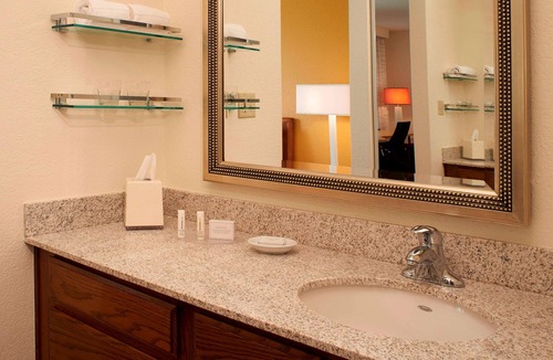 Waukegan Hotel | Sonesta ES Suites Chicago Waukegan Gurnee