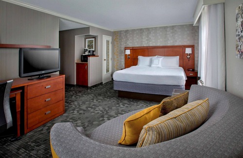 Tinton Falls Hotel | Sonesta Select Tinton Falls Eatontown