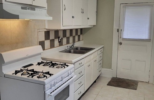 Quincy Apartment | Soothing 1-bedroom corporate apartment with AC in Quincy