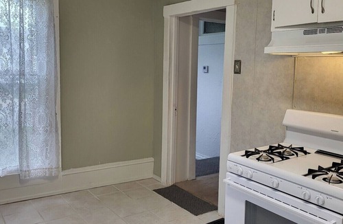 Quincy Apartment | Soothing 1-bedroom corporate apartment with AC in Quincy