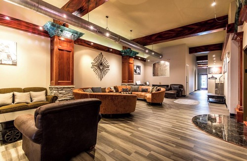 Downtown St. Louis Apartment | Soul - 4 bedroom apartment with a blues theme