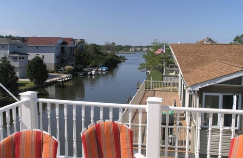 Bethany Beach House | SOUTH BB-CANAL FRONT Walk to Beach-6 BR 7 BA sleeps 16-Pet Friendly Home