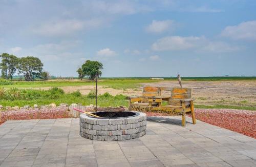Fedora House | South Dakota Nature Getaway w/Hot Tub