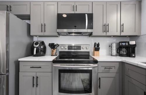 Grandview House | South KC upscale Corporate Rental