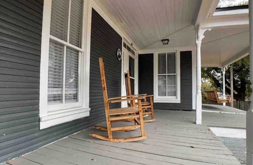 Hamlet Apartment | Spacious 2-bedroom apartment in downtown Hamlet