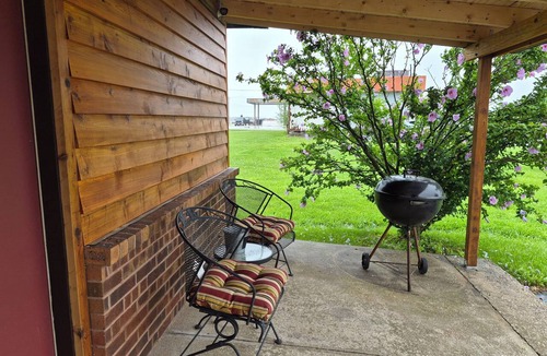 Monroe City Apartment | Spacious 2-bedroom apartment, boat parking, with patio in Monroe City no pets