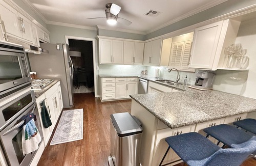 Central Oklahoma City House | Spacious. 3 BDRM. Pool. Pet-Friendly.