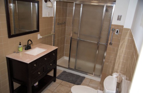 Greenpoint House | Spacious 3-bedroom townhome 45mins from World Cup