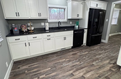 Hallsville House | Spacious 4-bedroom 3 bath house in fabulous Hallsville