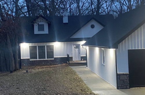 Hallsville House | Spacious 4-bedroom 3 bath house in fabulous Hallsville