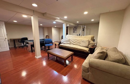 Parole House | Spacious 4-bedroom house with AC in Annapolis area
