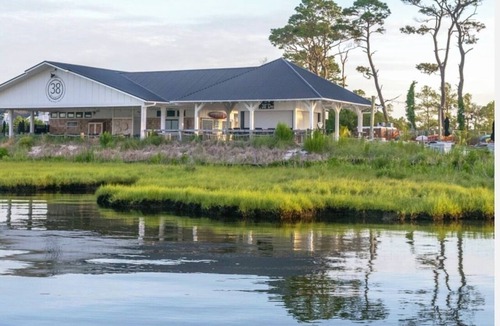 Sun Ridge House | Spacious 4-bedroom in Bayside Resort