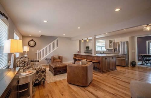 Stillwater House | Spacious 4 - Bedroom Luxury Living in the Heart of Stillwater