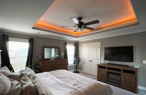 Olathe House | Spacious 4 Bedroom Modern Home w/ Full Gym. ⭐️6+ Month Availability Only⭐️